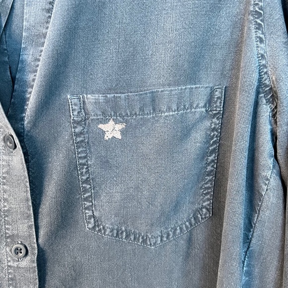Cloth and Stone Deep Blue Shirt with Silver Silk Screen Print Stars Size M - Picture 5 of 11